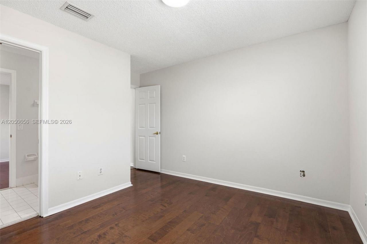 1273 NW 192nd Ter, Pembroke Pines, FL 33029 Photo