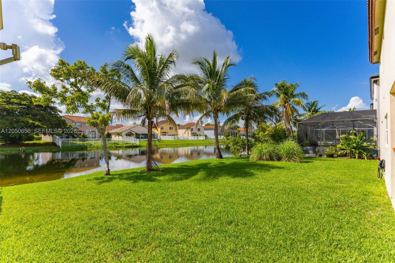 1273 NW 192nd Ter, Pembroke Pines, FL 33029 Photo