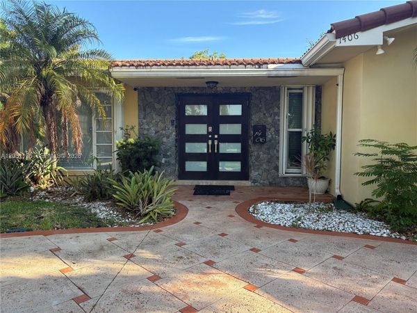 1406 Coolidge St , Hollywood, FL 33020