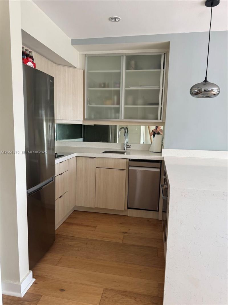 1457 Meridian Ave , Unit 203, Miami Beach, FL 33139 Photo