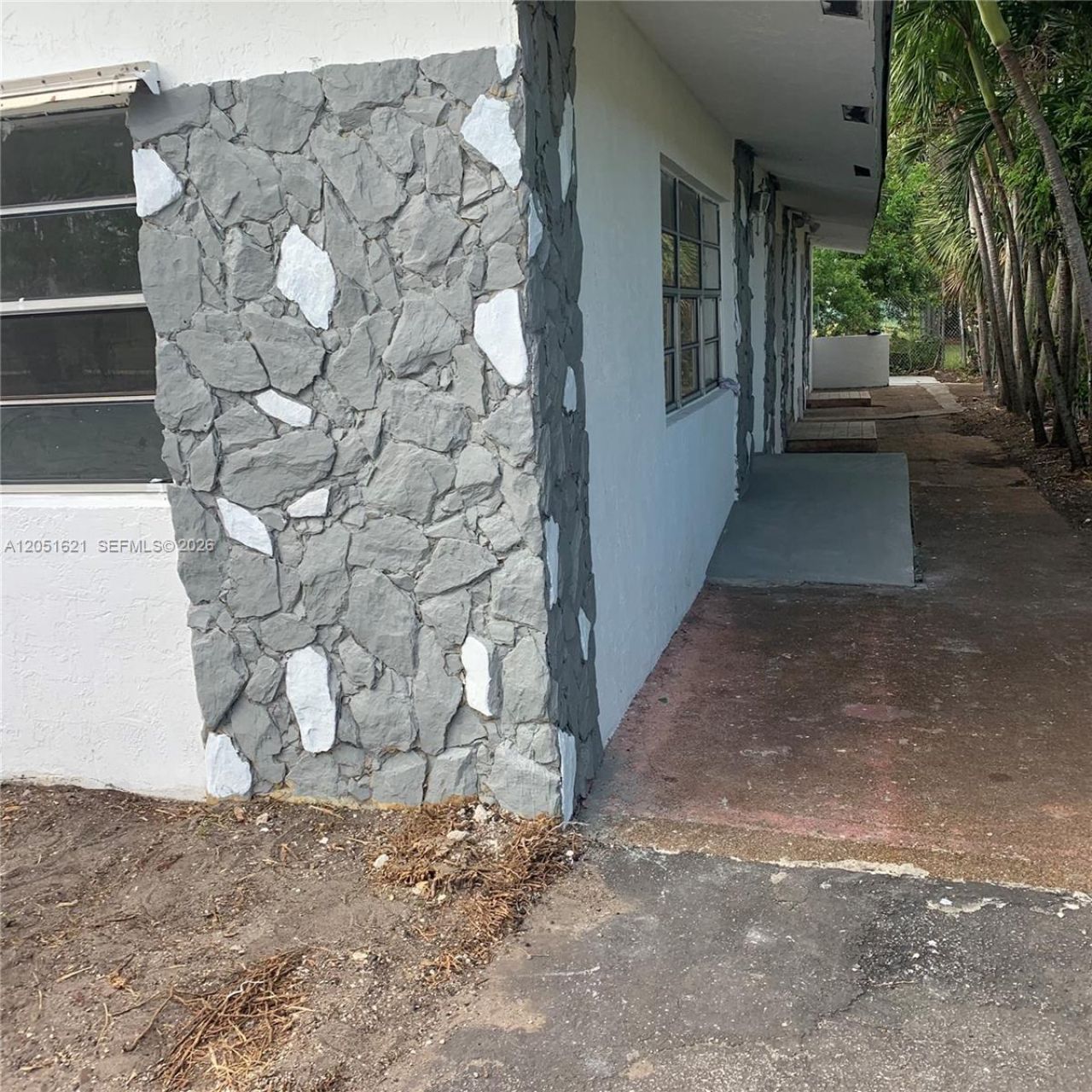 308 NW 9th St, Hallandale Beach, FL 33009 Photo