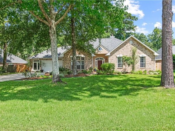 939 RUE CHANTILLLY, Mandeville, LA 70471