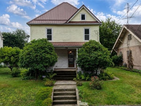 442 Main Street W, Beach City, OH 44608