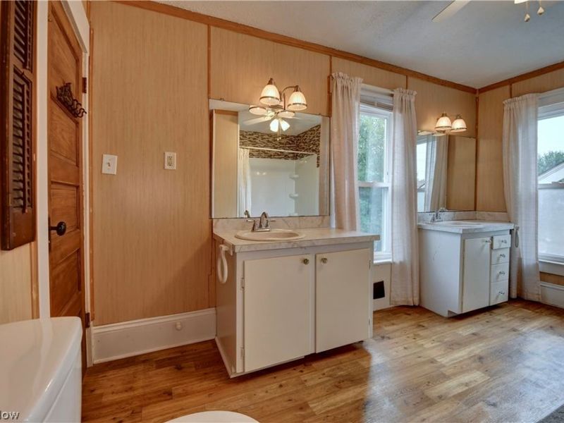 442 Main Street W, Beach City, OH 44608 Photo 17