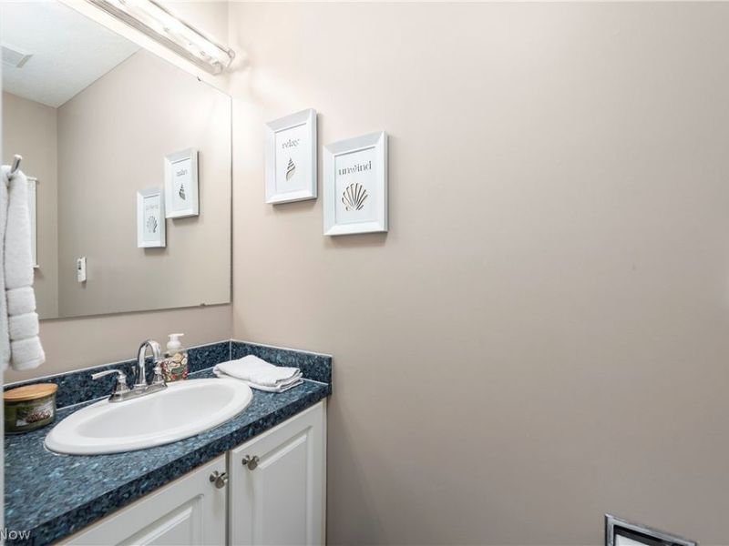 454 Golden Russett Boulevard, Amherst, OH 44001 Photo 19