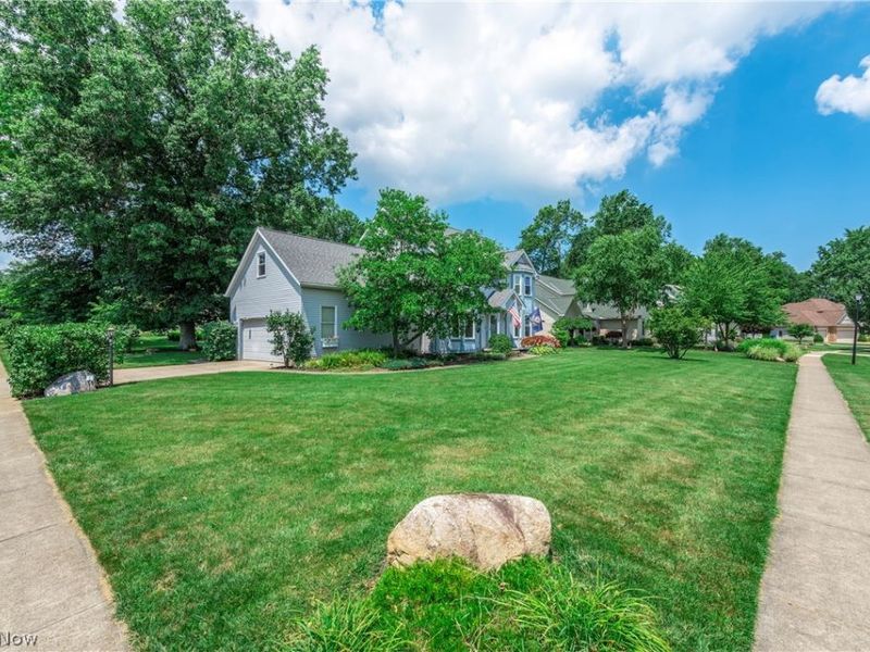 454 Golden Russett Boulevard, Amherst, OH 44001 Photo 50