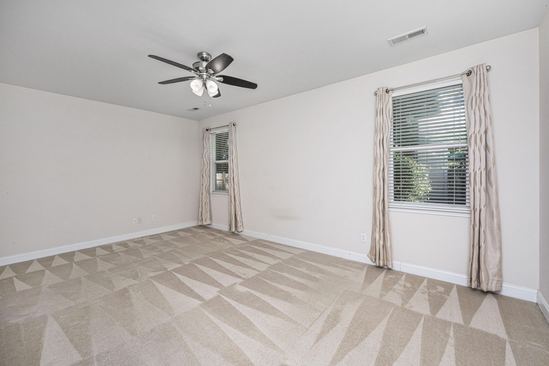 636 Grassy Hill Road Photo 18