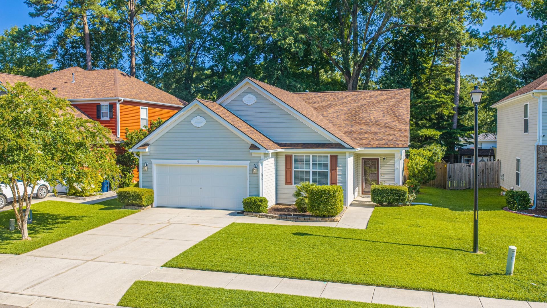 636 Grassy Hill Road Photo 2