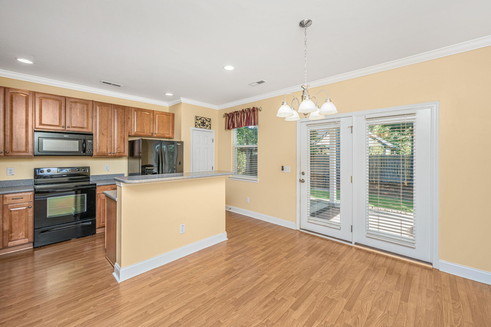 636 Grassy Hill Road Photo 9