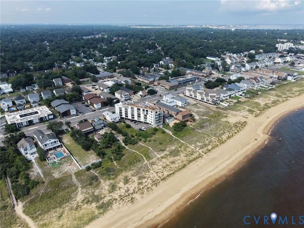 1222 E Ocean View Avenue, Unit 304, Norfolk, VA 23503