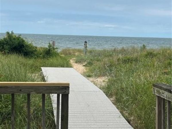 1222 E Ocean View Avenue , Unit 304, Norfolk, VA 23503