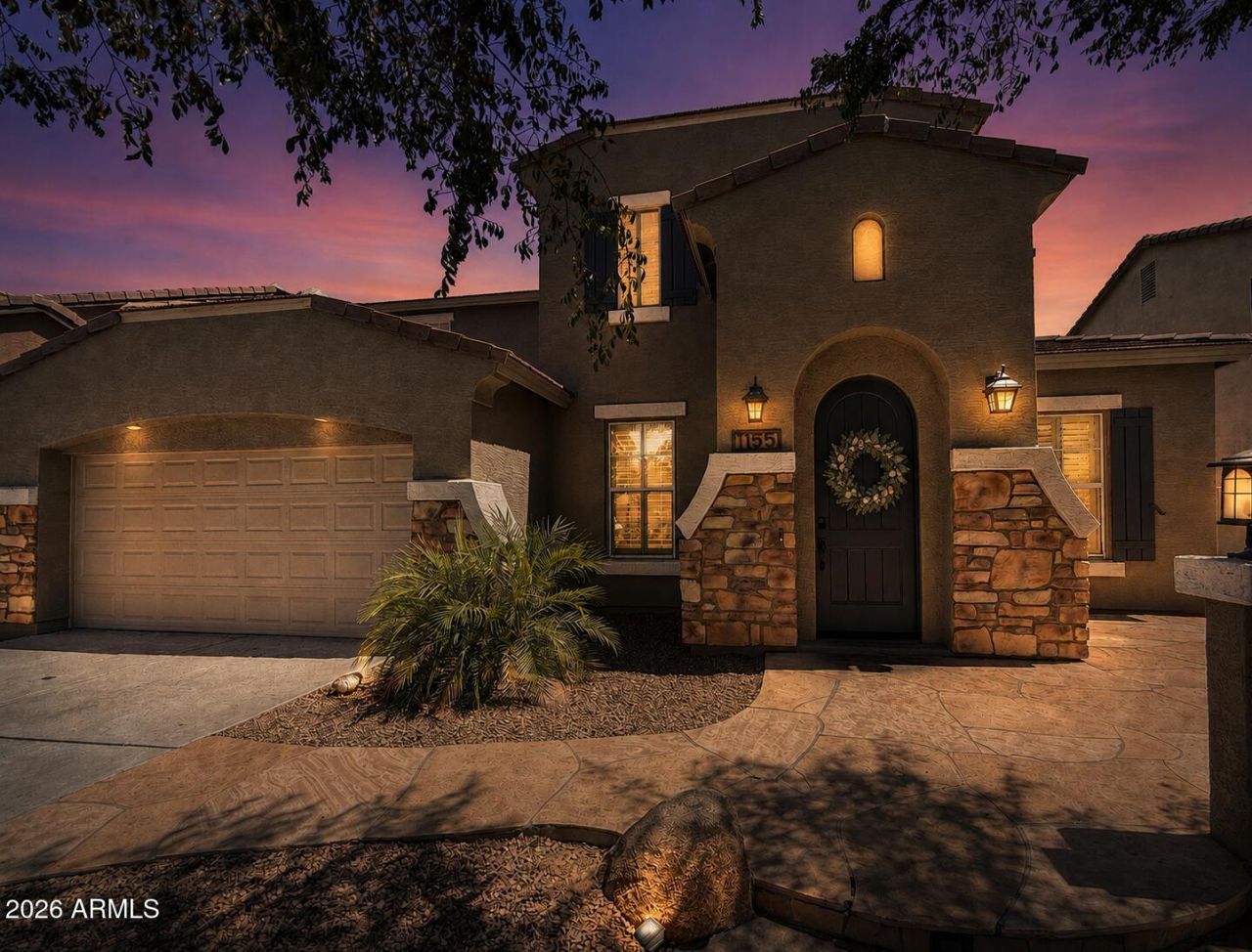 1155 W Laredo Avenue, Gilbert, AZ 85233 Main Photo