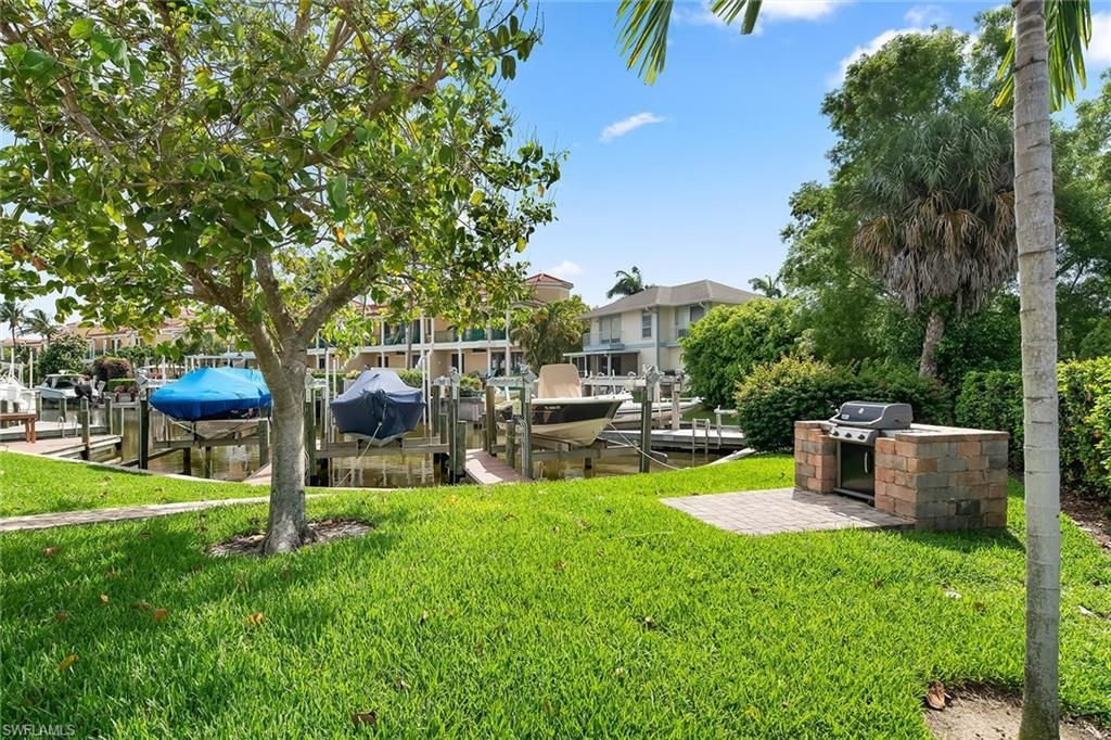 1435 Blue Point Ave, Unit 1435, Naples, FL 34102 Photo