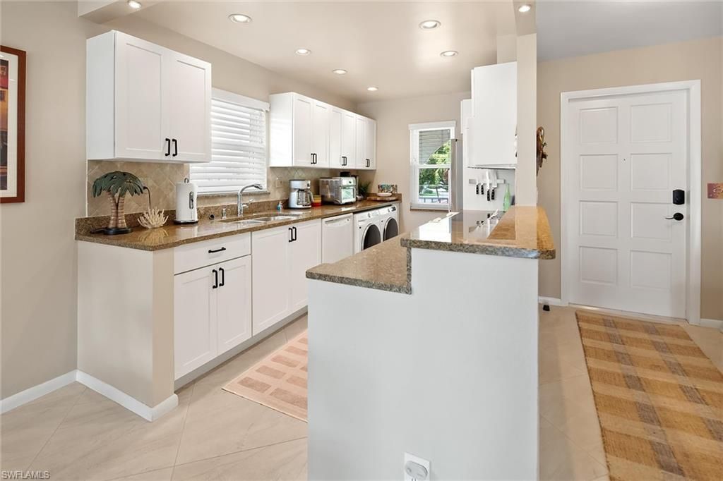 1435 Blue Point Ave, Unit 1435, Naples, FL 34102 Photo