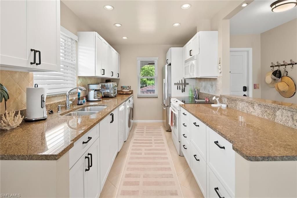 1435 Blue Point Ave, Unit 1435, Naples, FL 34102 Photo