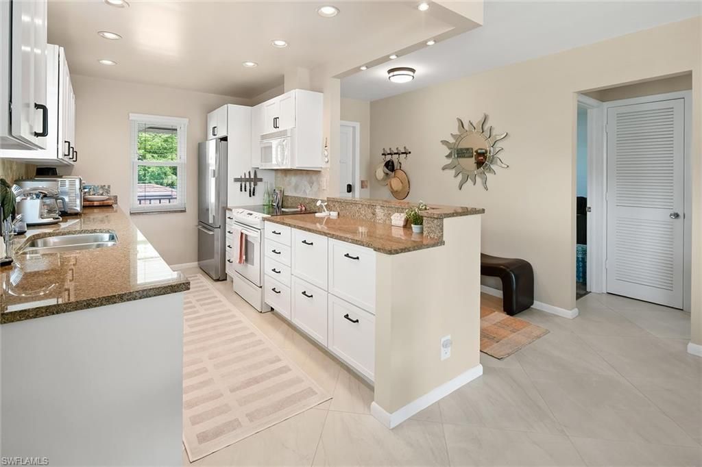 1435 Blue Point Ave, Unit 1435, Naples, FL 34102 Photo