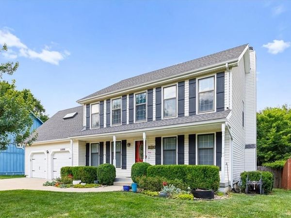 15808 W 148th Terrace, Olathe, KS 66062