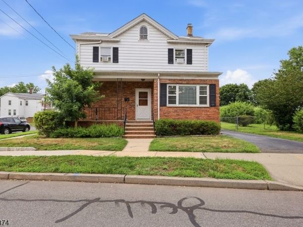 23 Canal St, Raritan, NJ 08869