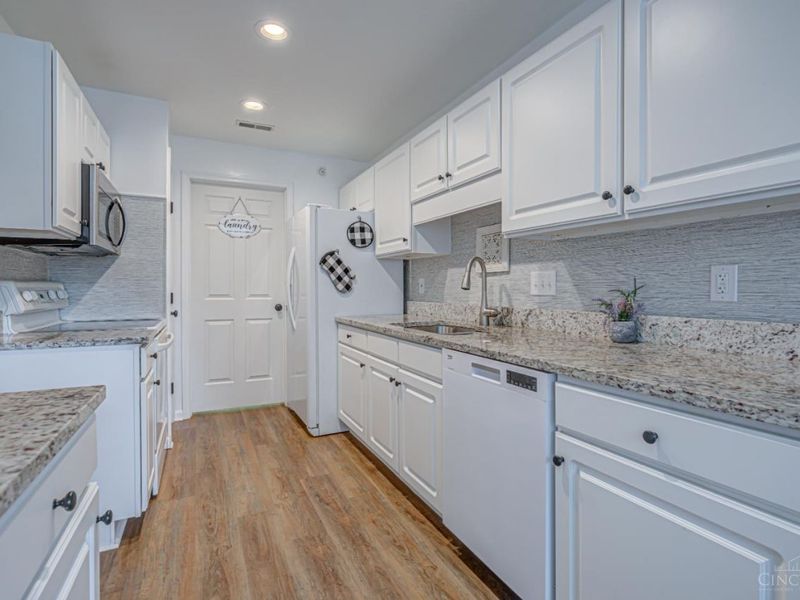 4931 N Arbor Woods Court, Green Township, OH 45248 Photo 9