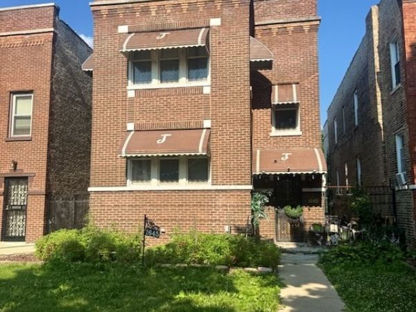 1645 N Mayfield Avenue , Chicago, IL 60639