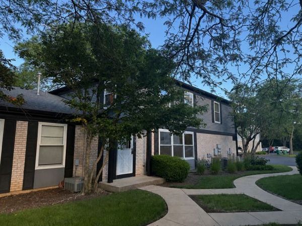 212 Inverrary Lane , Unit B2, Deerfield, IL 60015