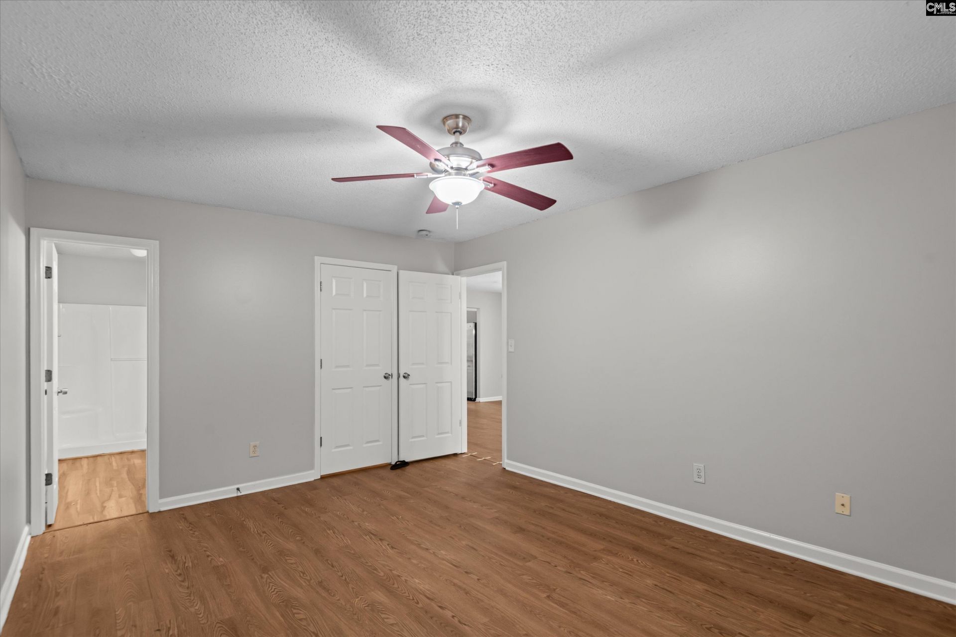 215 Twin Eagles Drive Photo 17