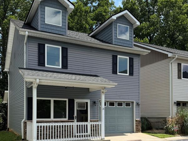 31 English Ivy Road , Asheville, NC 28806