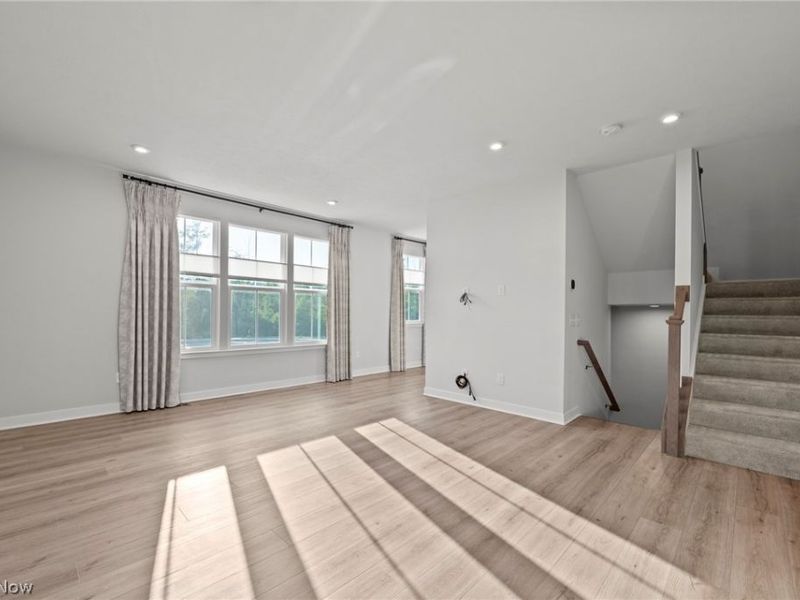 1377 Chateau Place, Avon, OH 44011 Photo 4