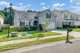 128 Mayfield Drive photo 4