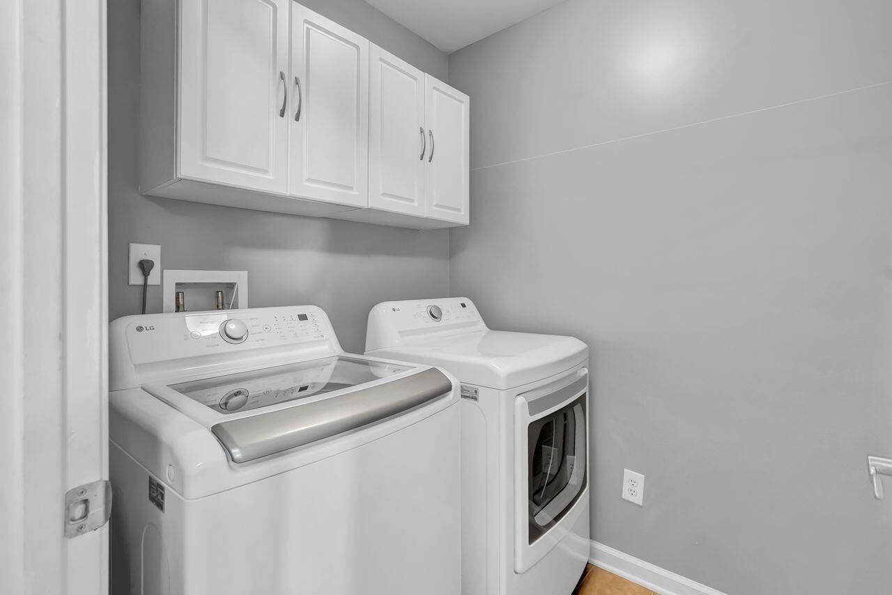 128 Mayfield Drive Photo 24