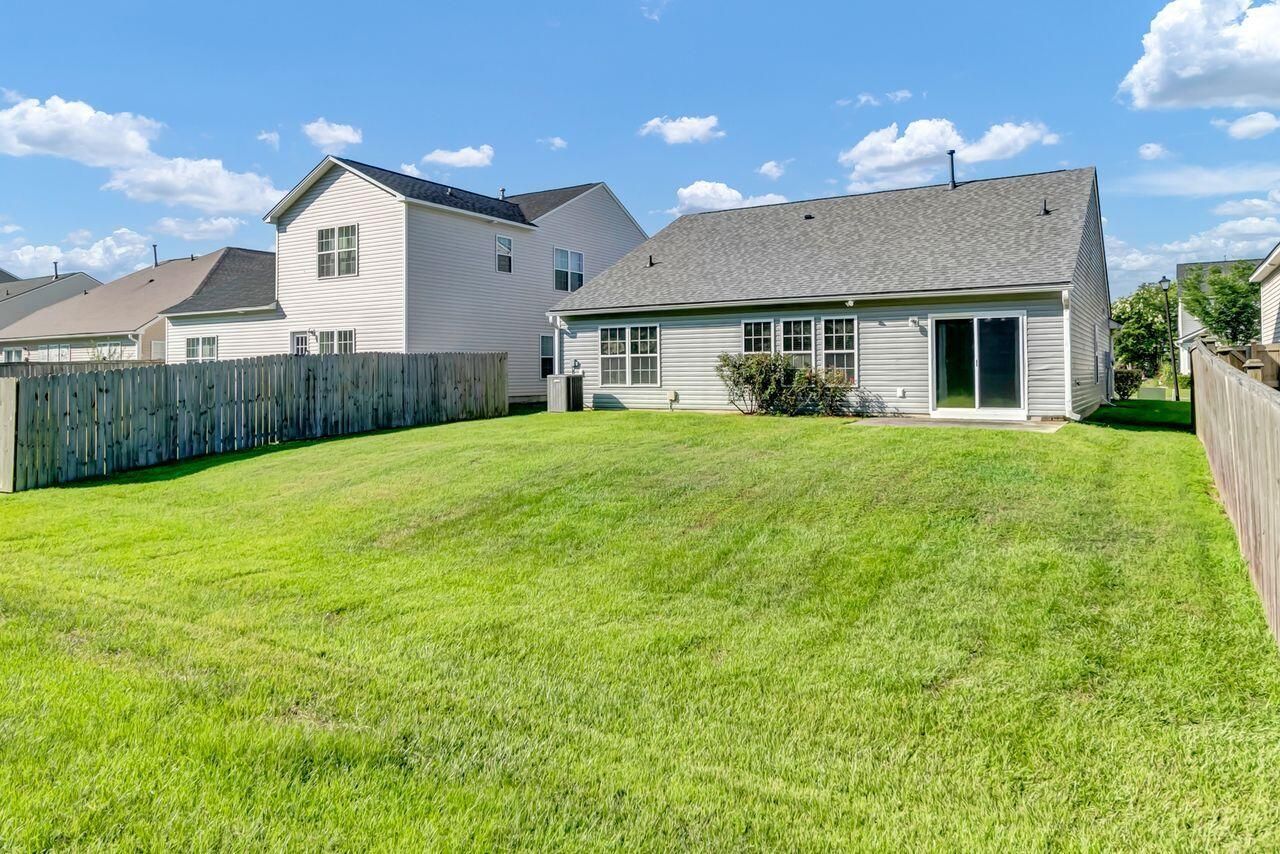 128 Mayfield Drive Photo 25