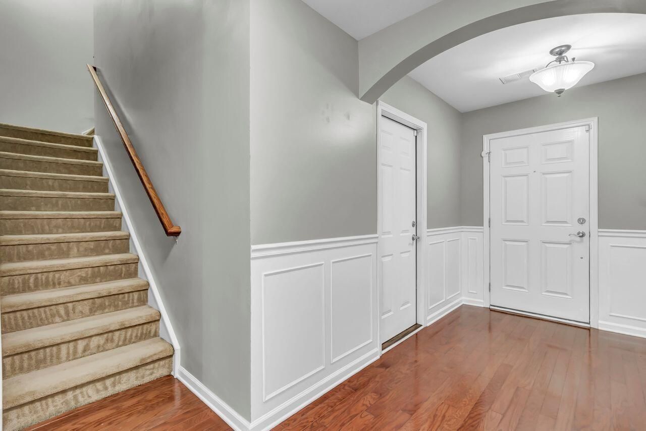 128 Mayfield Drive Photo 26