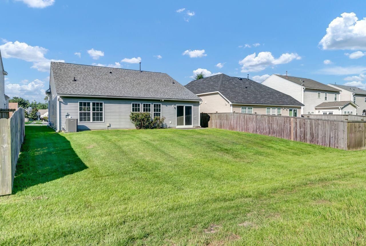 128 Mayfield Drive Photo 29