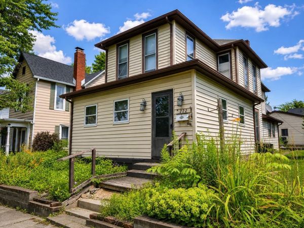 222 N Vine Street, Muncie, IN 47302