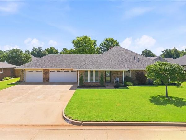 1202 W Fay Avenue, Kingfisher, OK 73750