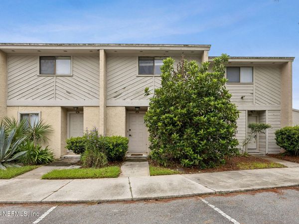 3801 CROWN POINT Road, Unit 1183, Jacksonville, FL 32257