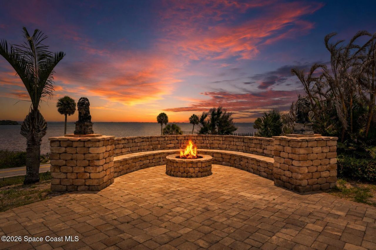 4781 Honeyridge Lane , Merritt Island, FL 32952 Photo