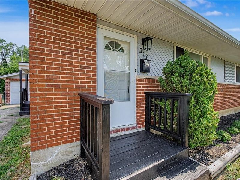 217 Whispering Drive, Trotwood, OH 45426 Photo 4