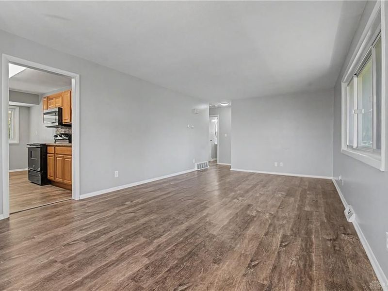 217 Whispering Drive, Trotwood, OH 45426 Photo 6