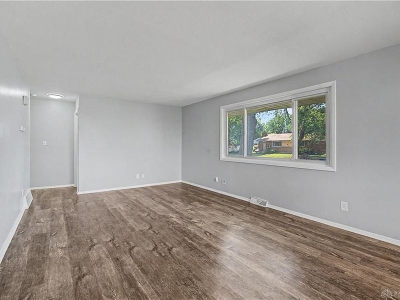 217 Whispering Drive, Trotwood, OH 45426 Photo 7