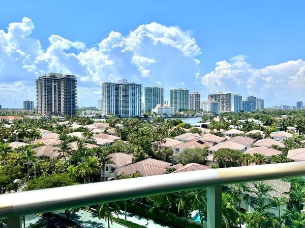 19370 Collins Ave , Unit 918, Sunny Isles Beach, FL 33160