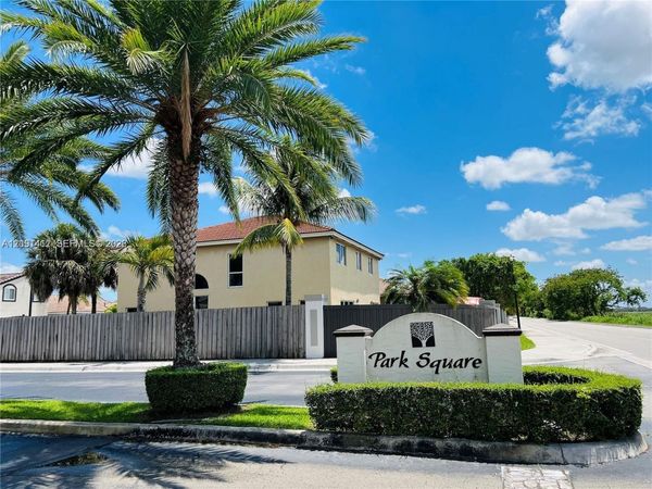 16453 SW 75th Ter , Miami, FL 33193