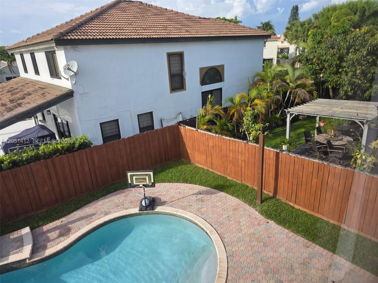 16453 SW 75th Ter, Miami, FL 33193 Photo
