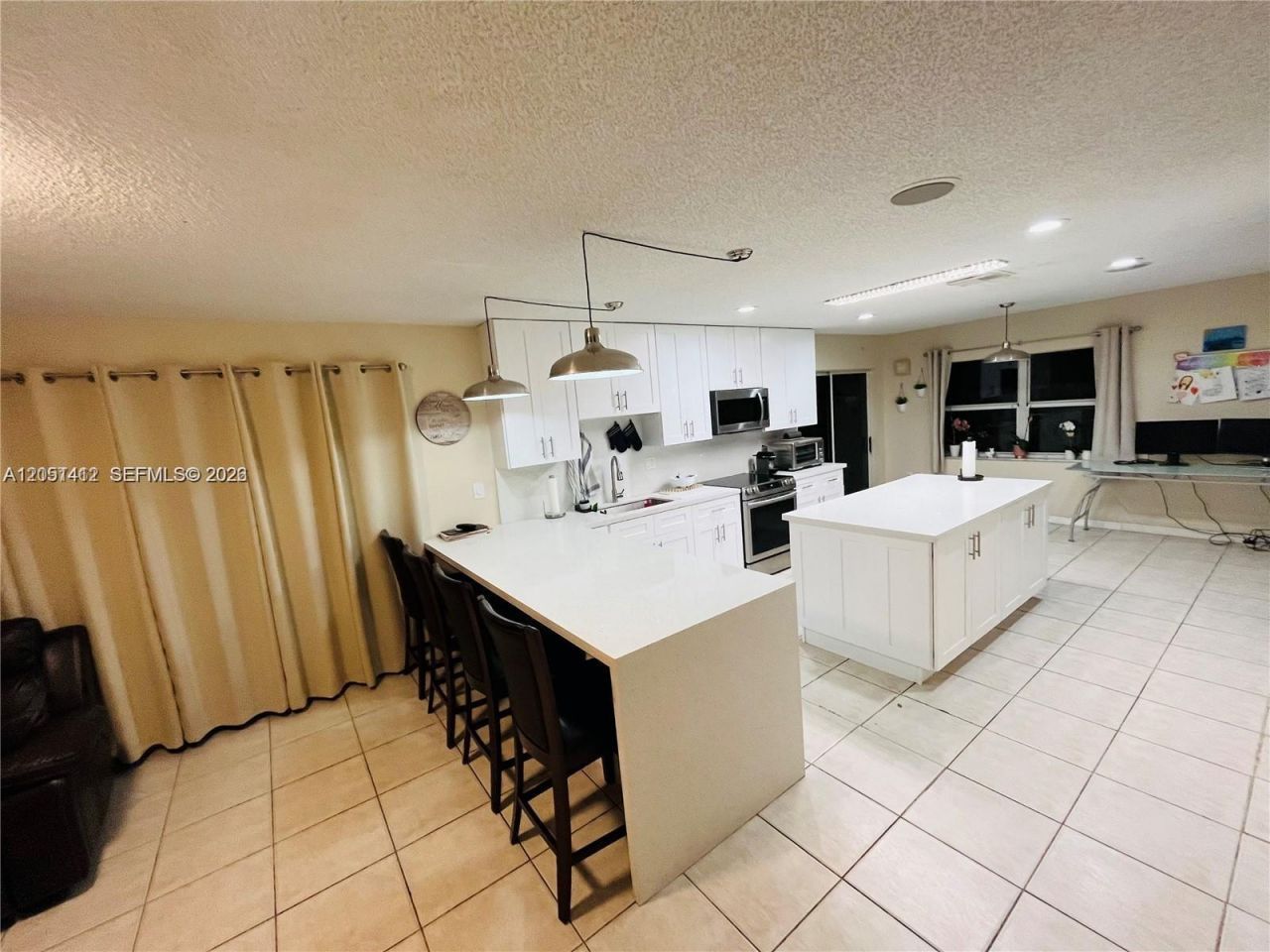 16453 SW 75th Ter, Miami, FL 33193 Photo