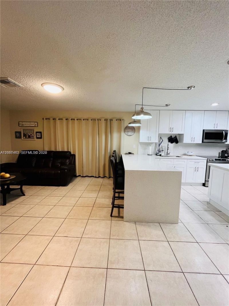 16453 SW 75th Ter, Miami, FL 33193 Photo