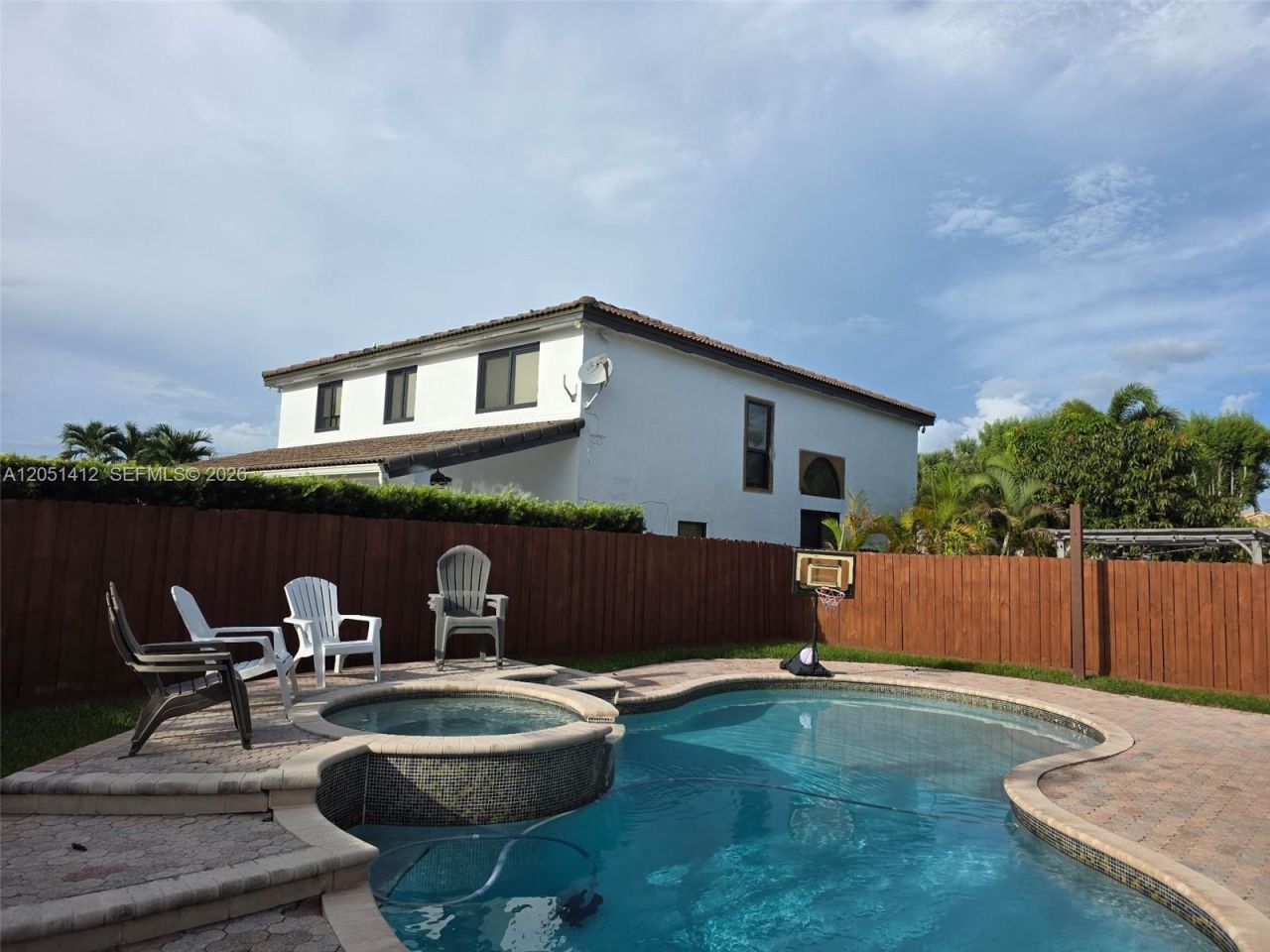 16453 SW 75th Ter, Miami, FL 33193 Photo