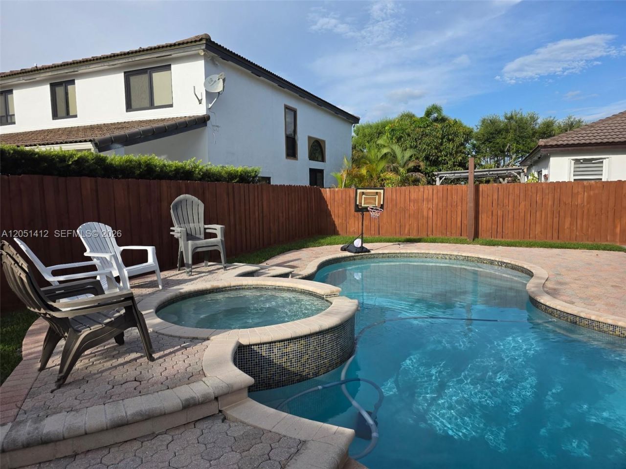 16453 SW 75th Ter, Miami, FL 33193 Photo