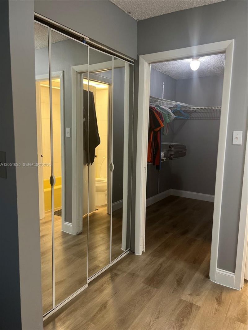 1250 NE 125th St , Unit 403D, North Miami, FL 33161 Photo