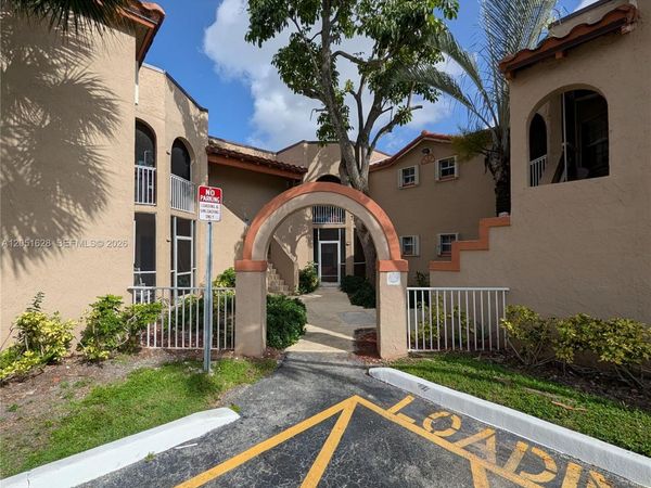 301 SW 86th Ave , Unit 101, Pembroke Pines, FL 33025