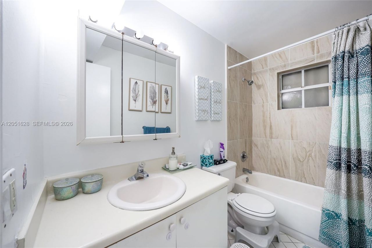 301 SW 86th Ave , Unit 101, Pembroke Pines, FL 33025 Photo
